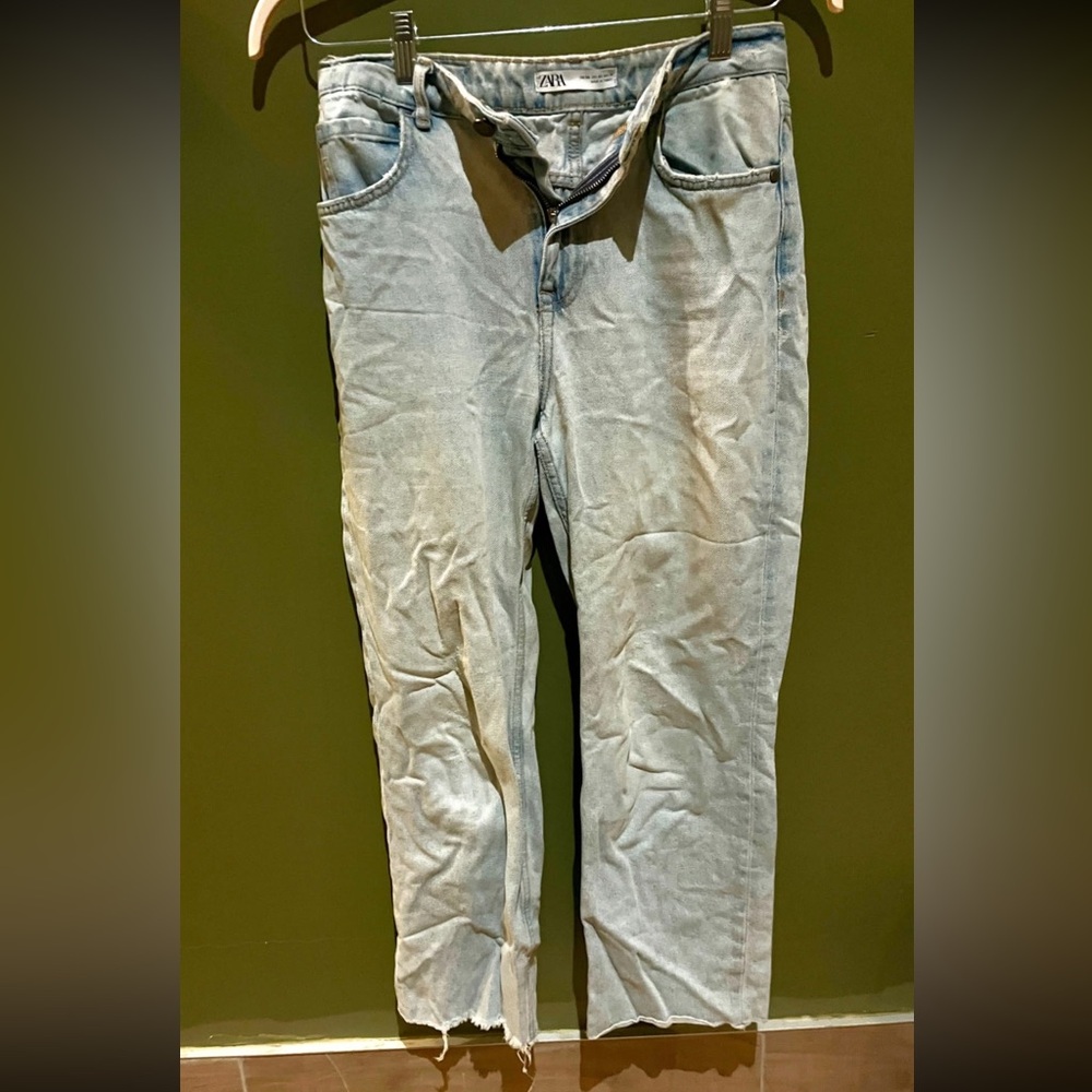 Zara Light-Wash Boyfriend Jeans